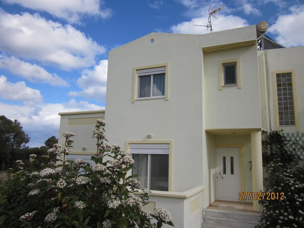 Sunshine Villa Генади Стая снимка